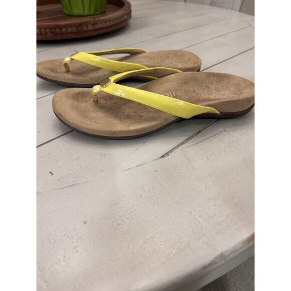 Vionic Slides - Picture 4 of 10